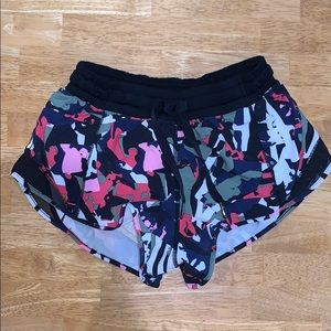Lululemon hotty hot short, 2.5” inseam, size 4